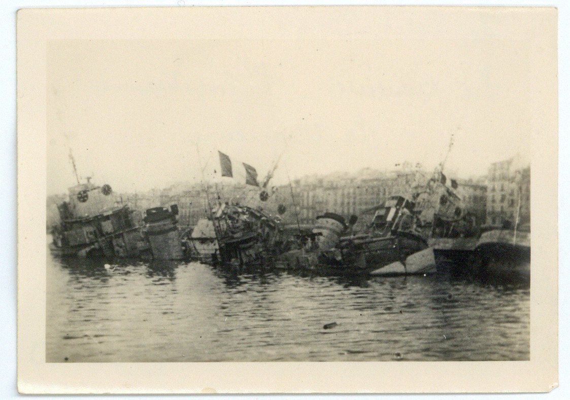 Curieuse, Impétueuse et Moqueuse (39S10)